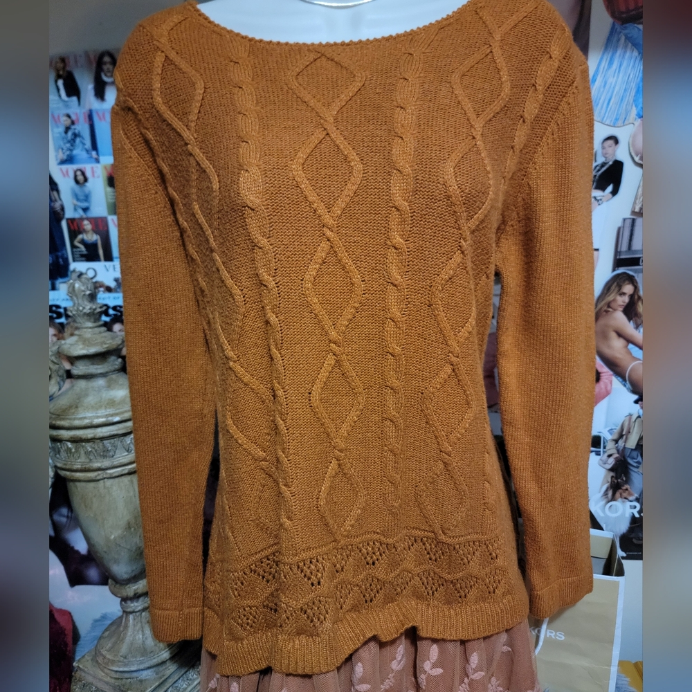 Simply Couture Knit & Lace Sweater - Picture 5 of 8